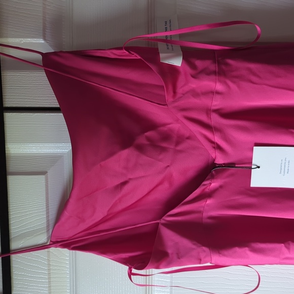 Fame and Partners Strappy Draped Gown in Hot Pink size 4 NWT - Picture 4 of 9